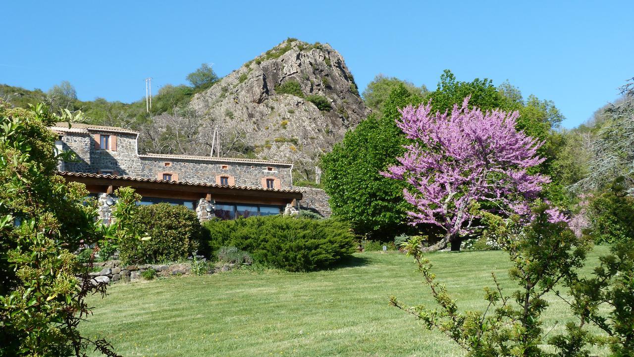 Logis Hotel-Restaurant La Mere Biquette Saint-Pons  Exterior foto